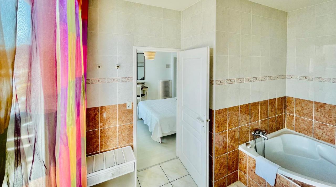 La Caravelle Logis Hotel Biscarrosse Ngoại thất bức ảnh